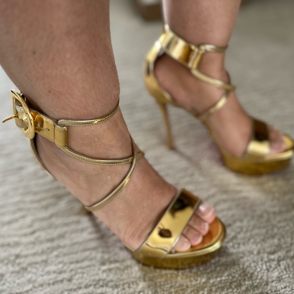 Christian Louboutin Gold Shoes 36 - Picture 15 of 15